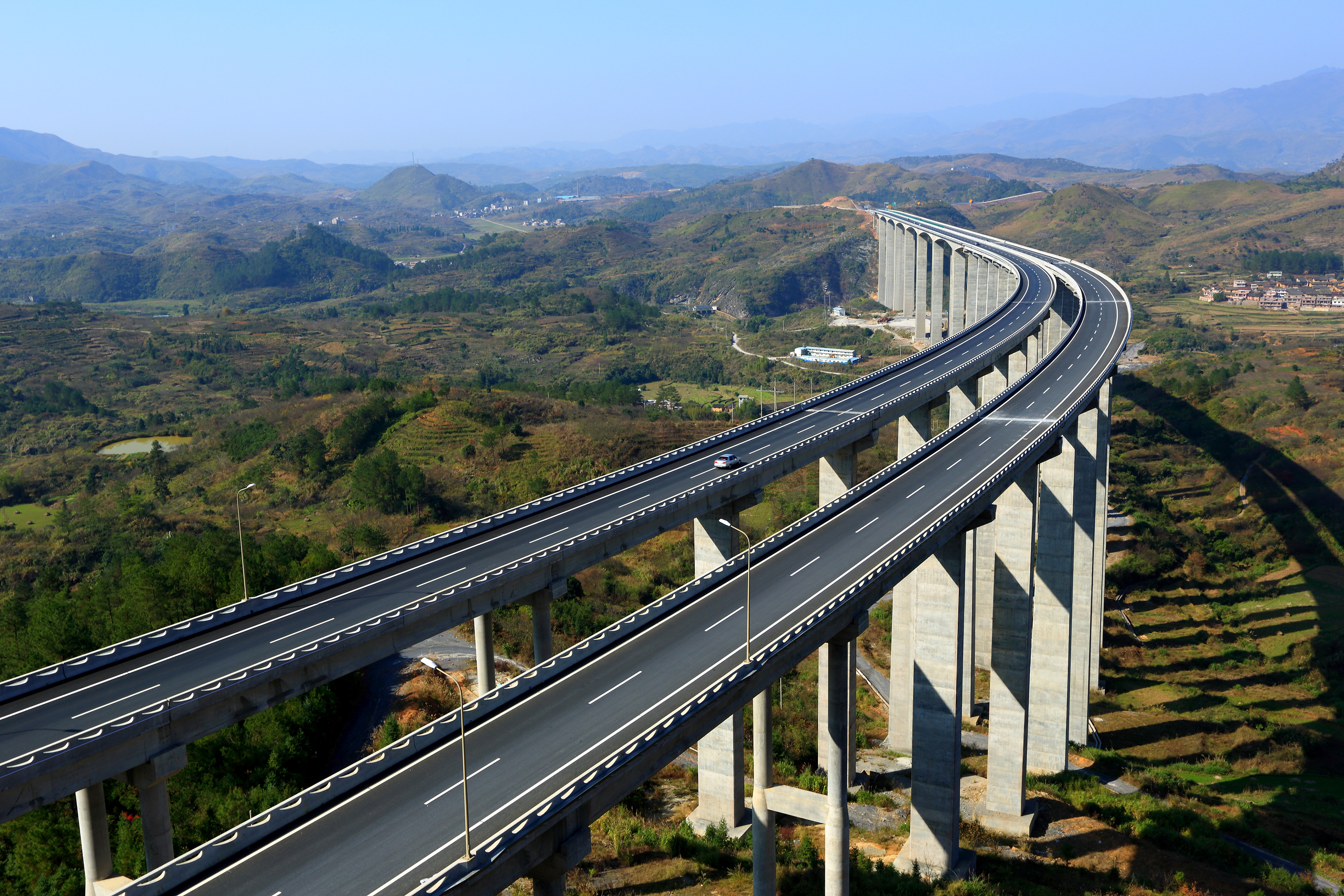 中鐵五局機械化公司成功晉升國家公路工程施工總承包特級資質(zhì)